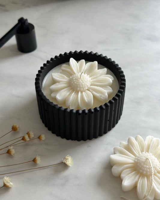 Black Potted Candle Small